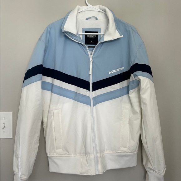 Hollister Men's Light Blue and White Windbreaker size M - Picture 1 of 6